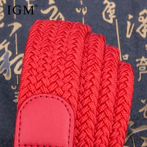 Cinturón de Golf trenzado elástico de moda deportiva para <span class=keywords><strong>hombre</strong></span> de cuero PU rojo sin agujeros informal de doble capa de alta calidad con hebilla de aleación - Product Image 6