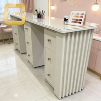 Mesa de Manicura Doble de Madera Pintada con Lámpara de Ventilación, Superficie de Vidrio y Mármol, Personalizada para Spa, Muebles de Salón de Belleza, Mayorista