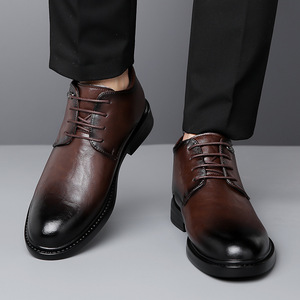 Bottes en cuir pour hommes à bout rond, à lacets, avec doublure en fourrure, semelle en caoutchouc antidérapante, chaussures d'hiver chaudes, décontractées et élégantes - Product Image 3