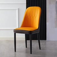 Chaise de salle à manger en cuir moderne de luxe, style nordique italien, siège rembourré, pieds en métal noir, pour la maison, l'hôtel, le restaurant, meubles