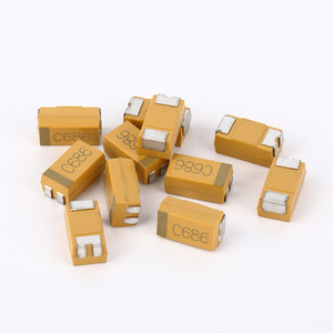 Condensateurs Tantale 476 10 <span class=keywords><strong>K</strong></span> 47uF 10% 10V SMD 1206 Condensateur De Tant Tantalio XJ Puce Condensateur Au Tantale SMD - Product Image 1