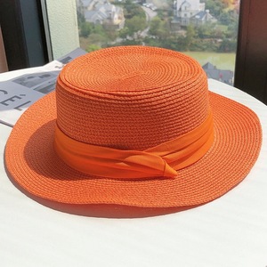 Nouveau style printemps-été : <span class=keywords><strong>Chapeau</strong></span> de soleil à dessus plat et large bord, <span class=keywords><strong>chapeau</strong></span> de <span class=keywords><strong>paille</strong></span> rond tendance pour femme avec accessoires - Product Image 2