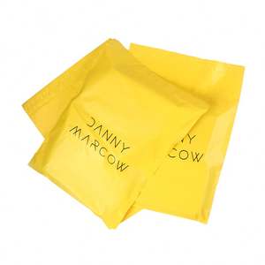 Bolsa de Correo de Plástico Amarillo Pantone, Bolsa de Envío de Polietileno de Baja Densidad, Sobre Logístico para Envíos, Bolsa de Correo para Embalaje de Prendas - Product Image 1