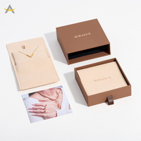 Pochette en microfibre Auralux personnalisée avec logo imprimé pour boucles d'oreilles, colliers et bijoux, avec rabat enveloppe
