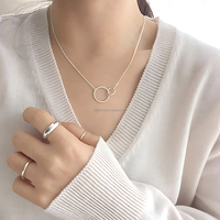 Collier pendentif à deux cercles en argent Sterling 925 fin simple pour femmes anneaux doubles cercles imbriqués anneaux liés à l'infini