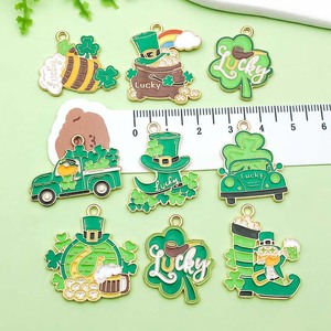 Pendentif en alliage trèfle irlandais, breloques à thème de dessin animé pour accessoires de bijoux DIY, unisexe, à porter au quotidien - Product Image 2