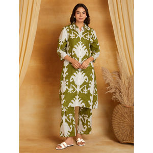 Nuevo Lanzamiento: Conjuntos de Cordón con Estampado Floral Étnico para Fiestas, con Pantalón y Top Floral para la Temporada de Otoño, de Proveedor Indio - Product Image 1