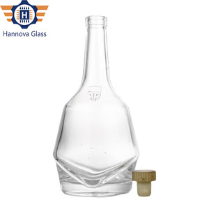Botella de licor de cristal transparente de pedernal extra geométrica personalizada de 700ml al por mayor con base en forma de <span class=keywords><strong>V</strong></span> para whisky <span class=keywords><strong>Gin</strong></span> Vodka Spirits - Product Image 1