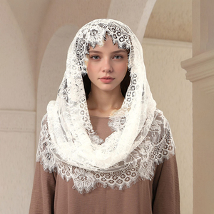 Nuovo Design testa di nozze avvolge sottile Voile per la chiesa sciarpa da preghiera cava <span class=keywords><strong>Mantilla</strong></span> ricamato <span class=keywords><strong>velo</strong></span> rotondo di pizzo all'ingrosso - Product Image 5
