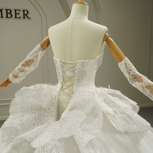 Gt26014 Nuevo Vestido de Novia Estilo Princesa con Cola Capilla, Escote Corazón y Espalda con Cordones, Vestido de Gala - Product Image 5