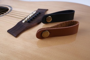 Etiquetas de cuero de PU con logotipo personalizado <span class=keywords><strong>para</strong></span> manualidades, etiquetas de cuero con remaches metálicos de color, hebillas de correa de <span class=keywords><strong>guitarra</strong></span> - Product Image 6