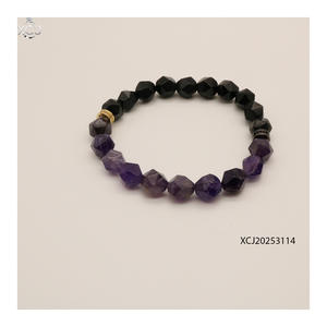 Pulsera de Piedras de Lava Geométricas Chapadas en Oro de Acero Inoxidable para Hombre y Mujer, Difusor de Aceites Esenciales, Aromaterapia, Yoga, Alivio del Estrés - Product Image 1