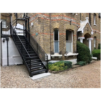Escalier en acier pour usage extérieur, galvanisé à chaud
