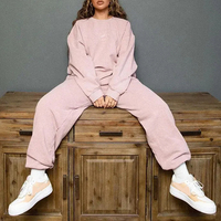 Setelan Olahraga Wanita Custom Streetwear, Dua Potong, Sweatshirt Lengan Panjang Kerah Kru dan Celana Olahraga