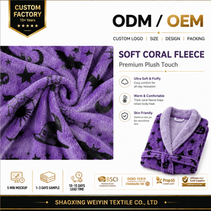 Accappatoio Viola di Halloween Personalizzato in <span class=keywords><strong>Pile</strong></span> Felpato, Commercio all'Ingrosso OEM Private Label, Vestaglia Accogliente per Regali Stagionali e Vendita al Dettaglio - Product Image 5