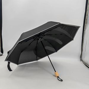 Parapluie UV pliable 3 volets <span class=keywords><strong>de</strong></span> qualité supérieure, écologique, noir, avec sac <span class=keywords><strong>de</strong></span> transport compact, idéal pour la voiture, les activités <span class=keywords><strong>de</strong></span> plein air et le sac à dos - Product Image 3