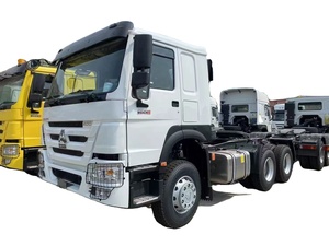 Promotion : Camion Tracteur d'Occasion SINOTRUK HOWO 6x4, 10 Roues, Diesel, Adapté au Transport de Bétail et aux Travaux de Construction, Compatible GNC/GNL - Product Image 1
