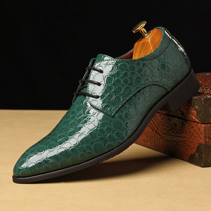 Últimos diseñadores Nuevos zapatos de cuero de color rojo brillante azul con cordones de gran tamaño Zapatos de vestir de negocios para hombres - Product Image 4