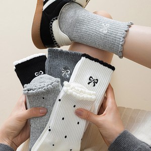 Women's Polka Dot Bow Slouch Socks Mid-Calf Breathable Casual Socks For Youth - Product Image 2