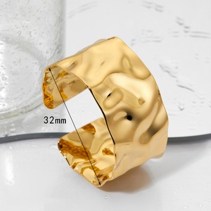 새로운 트렌디 한 과장된 와이드 스테인레스 스틸 팔찌 팔찌 커프 오픈 청키 해머 골드 도금 팔찌 여성용 - Product Image 6