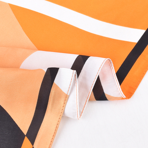 Mới Đơn Giản In Khăn 70Cm Giả Lụa Vuông Khăn Headband Kem Chống Nắng Khăn Choàng Bán Buôn Satin Voan Cổ Chiếc Khăn - Product Image 3