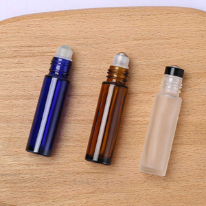 Botella de vidrio ámbar de 10 ml con roll-on para aceites esenciales, botella de prueba con bola giratoria metálica. - Product Image 4