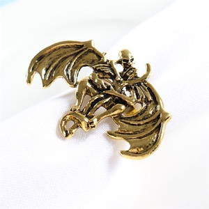 Anneau de serviette de luxe en métal galvanisé, motif squelette de chauve-souris et crâne, en alliage noir, pour Halloween, écologique, décoration de table moderne - Product Image 6
