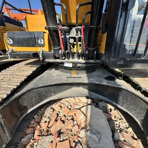 Excavatrice SANY235H d'occasion à chenilles, efficace et économe en carburant, pour chantier de construction, à vendre - Product Image 4