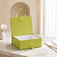 Boîte cadeau personnalisée vert citron avec poignée, motif feuille, logo MH doré à chaud, emballage cadeau de luxe vide avec ruban, usine OEM