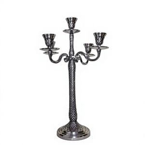 Candélabre vintage en métal argenté à cinq bras, élégant support décoratif pour bougies, centre de table de luxe pour mariage et maison - Product Image 1