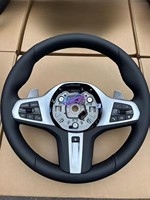 Volant de luxe pour BMW - Cuir noir et garniture argentée, amélioration intérieure pour les voyages de luxe et les trajets quotidiens en ville
