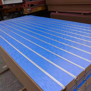 Tablas de MDF Ranuradas de 18 mm con Acabado Brillante y Lámina de Madera, Resistentes a la Humedad, con Melamina E0, para Decoración de Paredes - Product Image 3