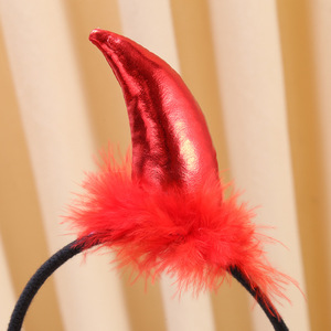 MADESHINE Bandeau en tissu rouge avec cornes de diable et plumes pour femmes et filles, idéal pour les fêtes d'Halloween, Nouveauté, Prix usine - Product Image 4
