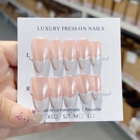 Nouvelle Arrivée 2025 – Faux Ongles à Presser en Acrylique Faits Main, Style Français Court Amande, Couverture Complète 3D, Autocollants de Manucure pour Fêtes