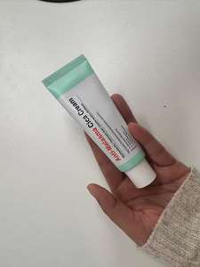 Venta al por mayor CARE: Crema <span class=keywords><strong>de</strong></span> hierba <span class=keywords><strong>de</strong></span> nieve antienvejecimiento y antihiperpigmentación NEEL para blanquear y corregir manchas oscuras faciales - Product Image 2