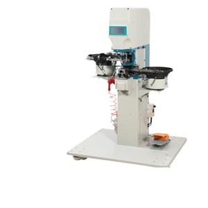 Máquina automática inteligente de grapado en forma de corazón al por mayor de fábrica, cuatro grapadoras grandes blancas para botones. - Product Image 1