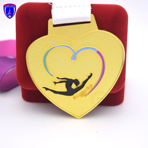 Médaille de gymnastique GRACE en bronze, or et argent personnalisée avec sirène, étoile de mer, motifs d'algues et paillettes pour les Émirats arabes unis - Product Image 5