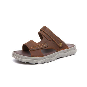 Sandales Homme en Cuir Véritable 2026 à Bout Ouvert Ultra Légères Antidérapantes Confortables Cousues à la Main Respirantes Chaussures Homme Vente en Gros Usine - Product Image 1