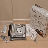 PLC X870I Pro Ice Mini-ITX con Antena Opcional, Caja y Accesorios, Suministro al por Mayor