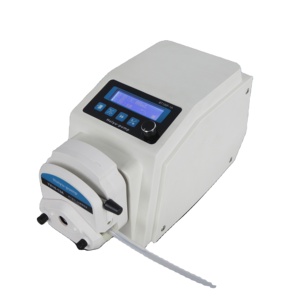 Bomba de infusión peristáltica para dosificación de anestesia tumescente por infiltración con transferencia de salina y control por pedal - Product Image 1
