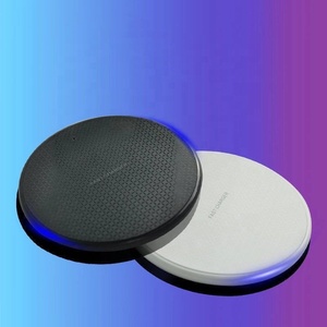 <span class=keywords><strong>Cargador</strong></span> inalámbrico para <span class=keywords><strong>iPhone</strong></span> 11 Pro 8 X XR <span class=keywords><strong>XS</strong></span> <span class=keywords><strong>Max</strong></span> 10W, almohadilla de carga inalámbrica rápida USB - Product Image 4