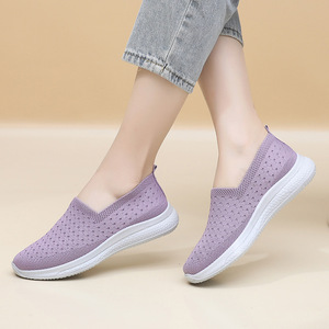 2024 zapatos deportivos informales para caminar para mujer en tendencia, zapatos individuales de lona transpirable para mamás para primavera - Product Image 2