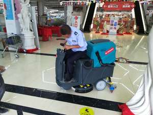 ขายเครื่องขัดพื้นคุณภาพสูงสำหรับโรงงาน แบบนั่งขับ - Product Image 2
