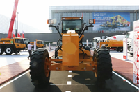 Niveleuse à moteur de chantier STG190C-10S pour un nivellement précis du terrain avec un dozer avant et un ripper arrière en vente