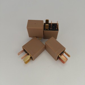 Relé Automotriz Yu Zhou 12V 35A 95220-2S000 para Reparación y Reemplazo de Automóviles - Product Image 1