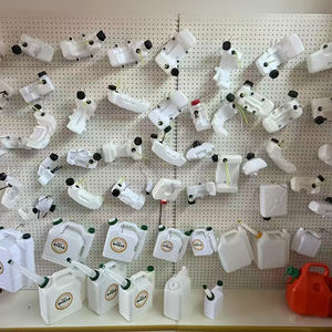 Réservoir <span class=keywords><strong>de</strong></span> carburant en plastique carré FS450 pour débroussailleuses <span class=keywords><strong>Stihl</strong></span> FS400 FS480, pièces <span class=keywords><strong>de</strong></span> rechange pour débroussailleuses, remplacement OEM, moteur à essence pris en charge - Product Image 2