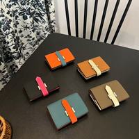 Dompet Pendek Kulit Sapi Asli Logo Kustom Anti RFID dengan Penutup Kancing Jepret dan Banyak Kompartemen Resleting OEM ODM