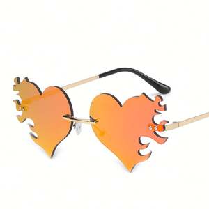 Gafas de Sol Sin Montura Estilo Steampunk, Diseño Único y Moderno 2025, para Mujer, Forma de Corazón Punk - Product Image 4