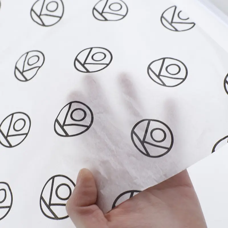Vente en gros de papier d'emballage blanc impression de logo couleur papier de soie personnalisé pour vêtement étiquette d'emballage
