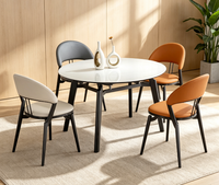 Table à manger ronde extensible moderne de luxe, 6 places, style italien, plateau en pierre frittée marbrée avec structure en métal, pour la maison et la cuisine